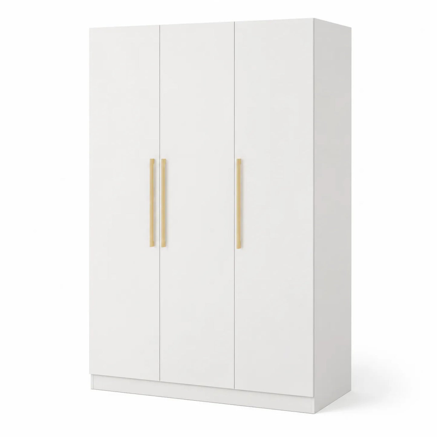 Armoire trois portes en bois blanc avec poignées en métal doré